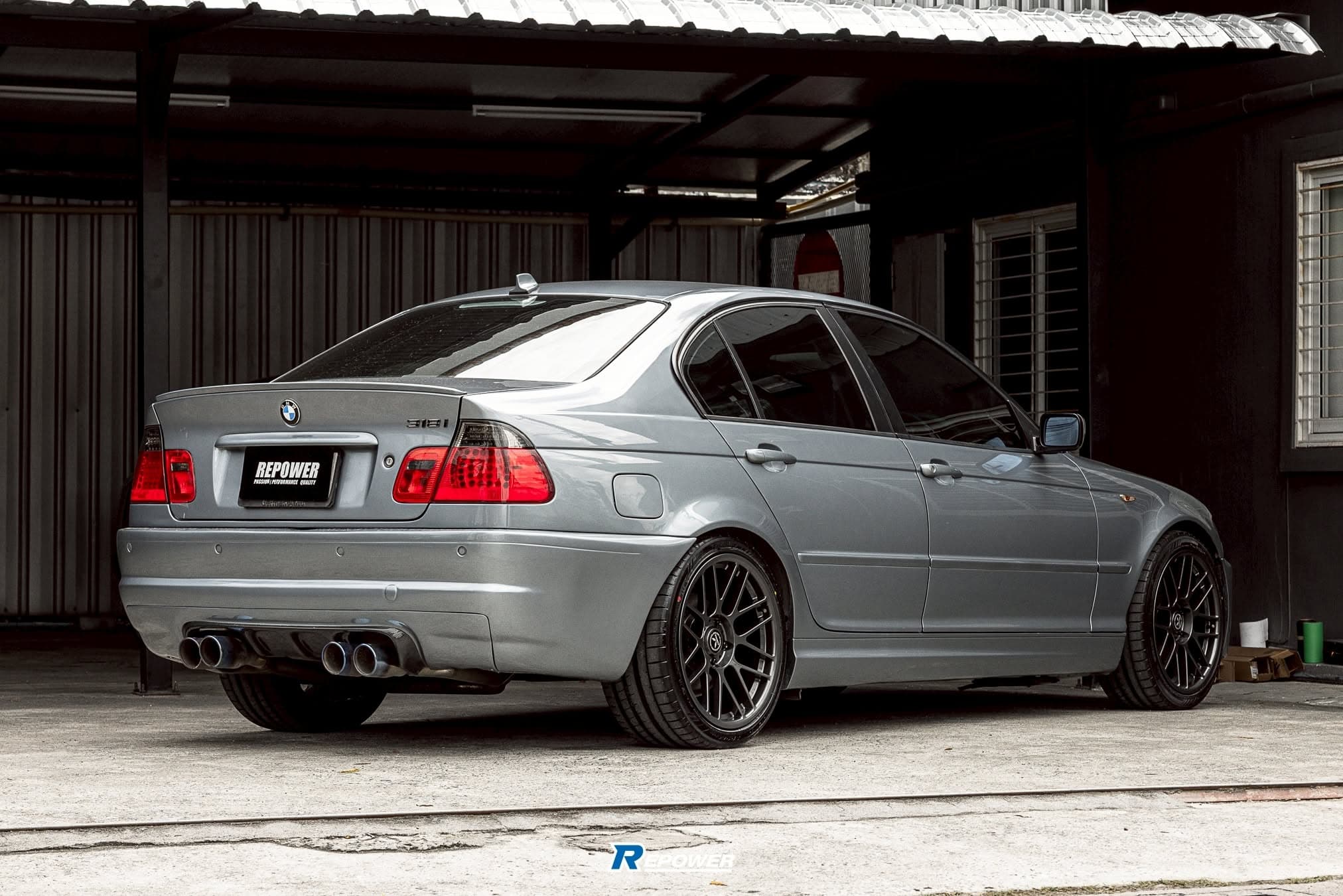 BMW 3 Series E46 318i 2005 Silver Grey · ARC-8R
